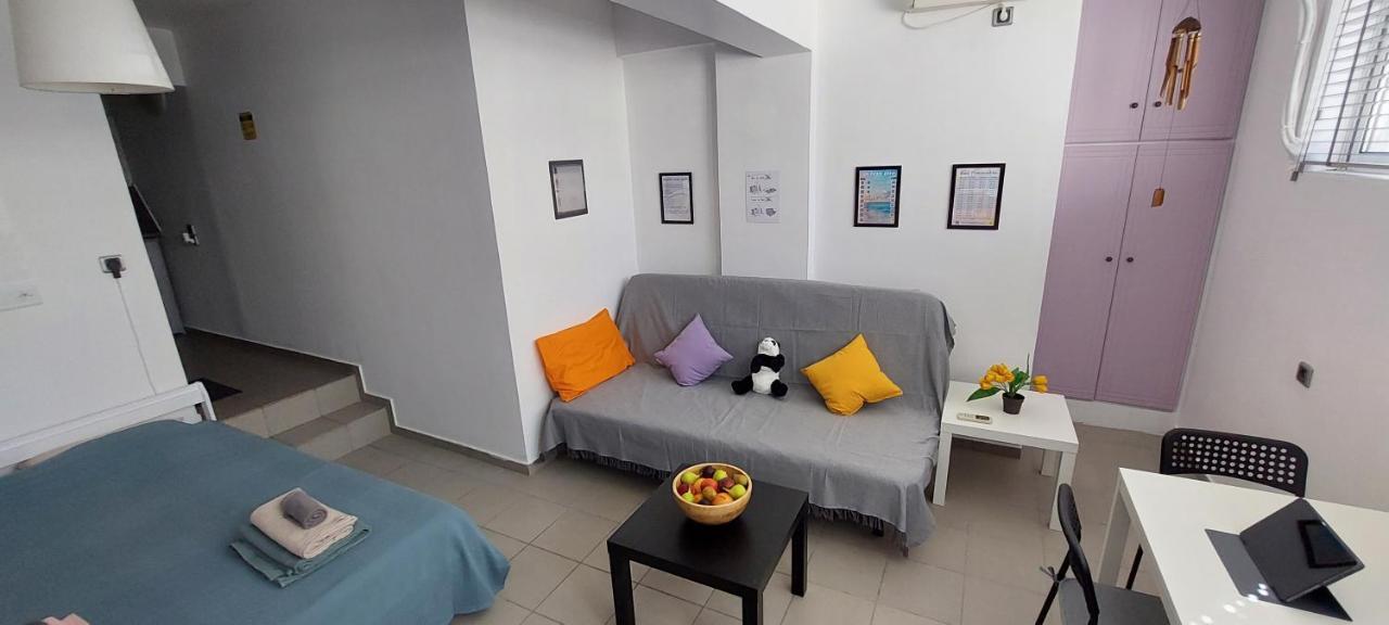Honeybee 1 - Sunny Studio In The Center Of Rafina エクステリア 写真